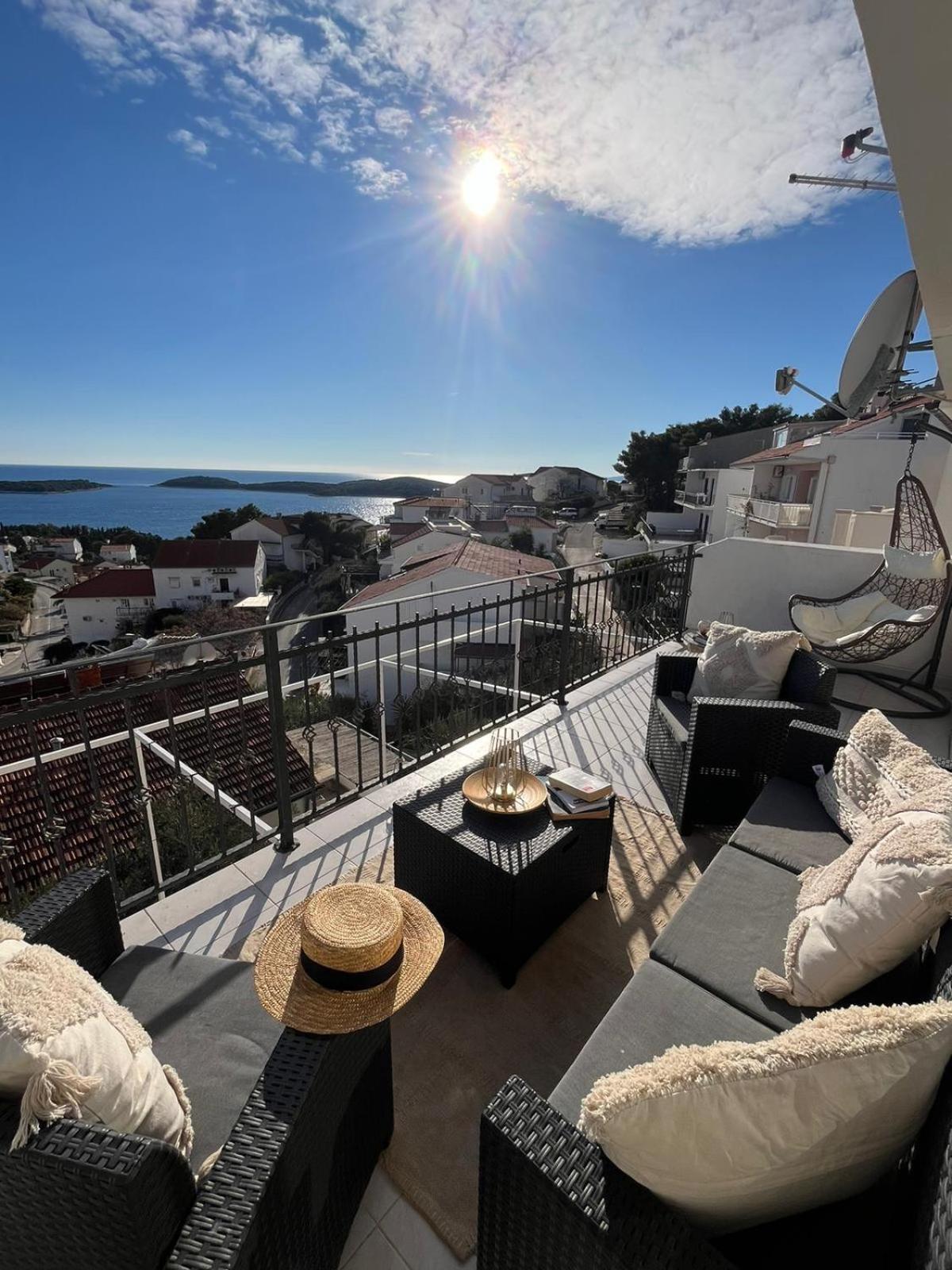 Apartments Tino Hvar Town Exterior photo
